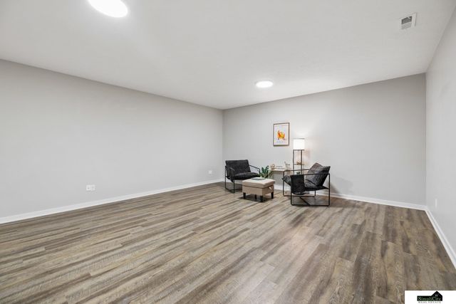 1426 E 9th Street, Hickman, NE 68372