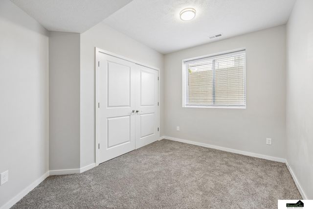 1426 E 9th Street, Hickman, NE 68372