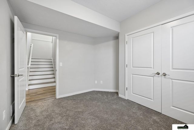 1426 E 9th Street, Hickman, NE 68372