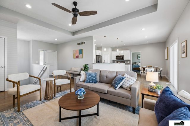 1426 E 9th Street, Hickman, NE 68372