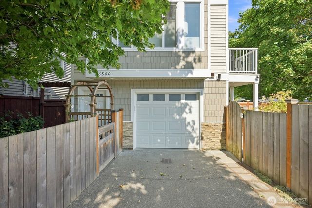 6800 Oswego Place NE, Seattle, WA 98115