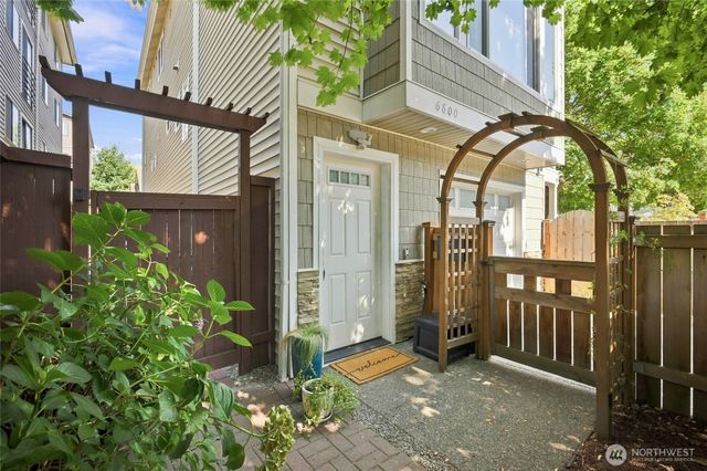 6800 Oswego Place NE, Seattle, WA 98115