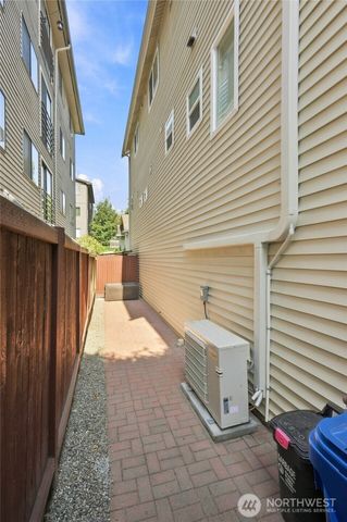 6800 Oswego Place NE, Seattle, WA 98115