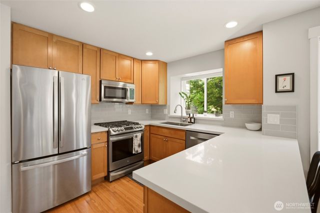 6800 Oswego Place NE, Seattle, WA 98115