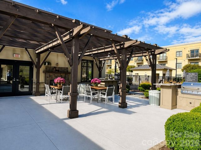 720 Governor Morrison Street 209, Charlotte, NC 28211