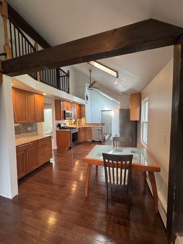 8 Calvin St, Ayer, MA 01432