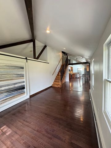 8 Calvin St, Ayer, MA 01432