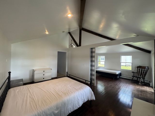 8 Calvin St, Ayer, MA 01432