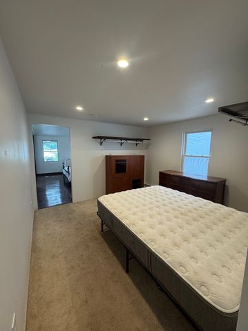 8 Calvin St, Ayer, MA 01432