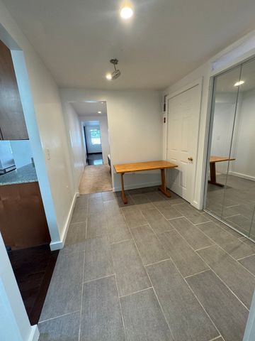8 Calvin St, Ayer, MA 01432