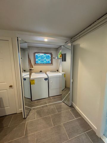8 Calvin St, Ayer, MA 01432