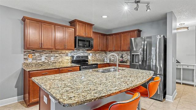 5758 LACAR WAY, Lakeland, FL 33805