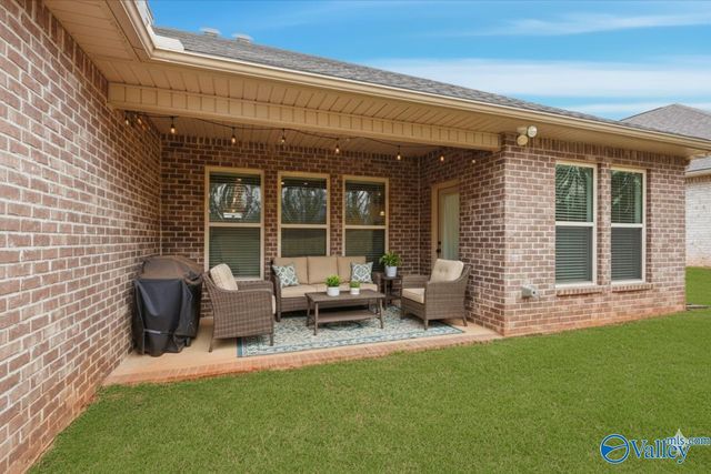 152 Midpark Drive, Meridianville, AL 35759