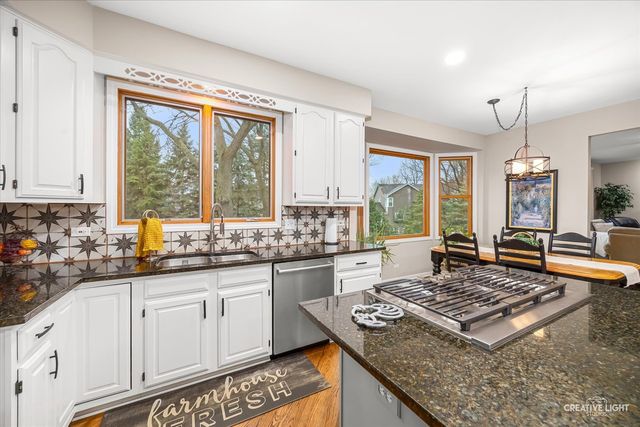 3 Rochester Court, Algonquin, IL 60102