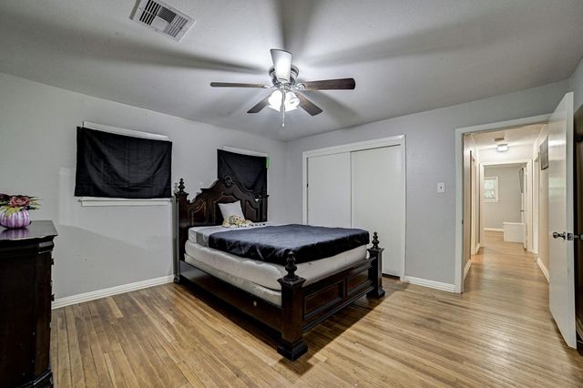 1 4th Avenue N, Texas City, TX 77590