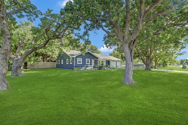 1 4th Avenue N, Texas City, TX 77590