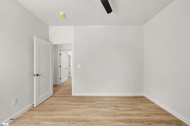 223 Oak Street, Clinton, SC 29325