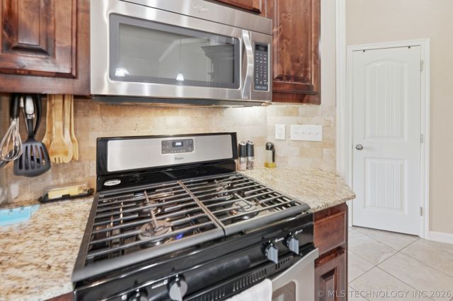 25420 Stonebridge Parkway, Claremore, OK 74019