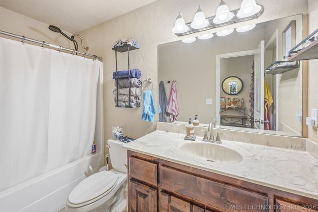 25420 Stonebridge Parkway, Claremore, OK 74019