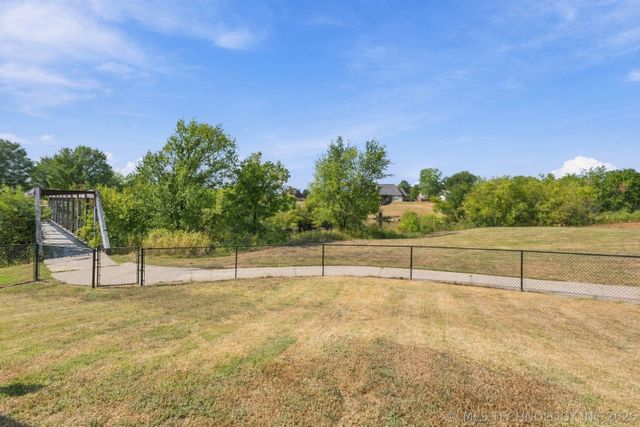 25420 Stonebridge Parkway, Claremore, OK 74019