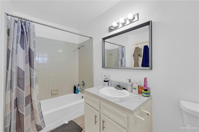 503 Shea Drive, Alamo, TX 78516