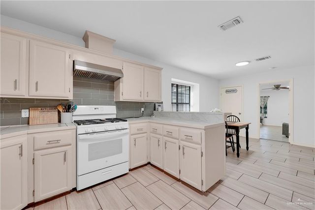 503 Shea Drive, Alamo, TX 78516