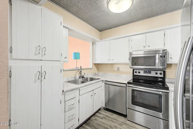 1827 E KIRKLAND Lane A, Tempe, AZ 85281