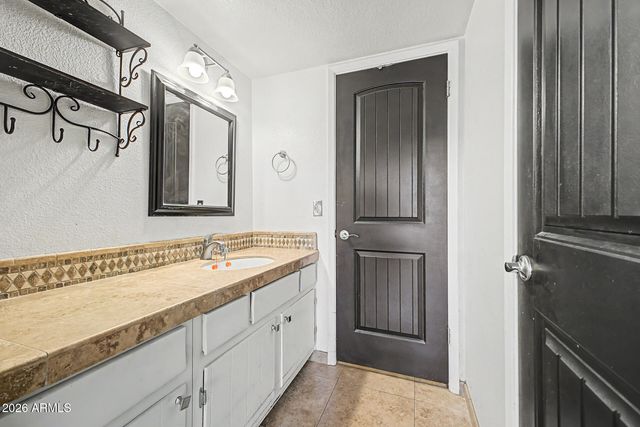 1827 E KIRKLAND Lane A, Tempe, AZ 85281