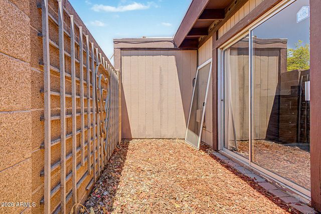 1827 E KIRKLAND Lane A, Tempe, AZ 85281