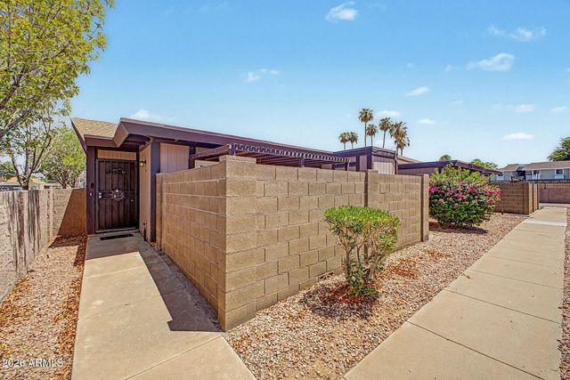 1827 E KIRKLAND Lane A, Tempe, AZ 85281