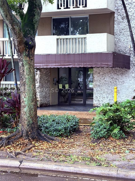 1800 Sans Souci Blvd 336, North Miami, FL 33181