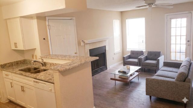 5530 CHRISHIRE WAY D107, Orlando, FL 32822