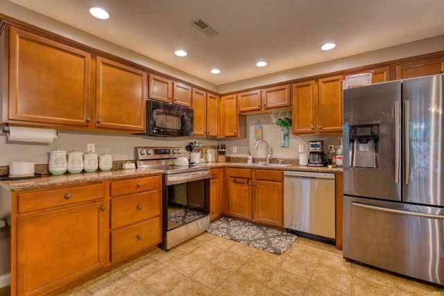 3700 Mariner Drive, Evansville, IN 47711