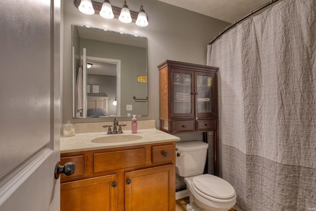 3700 Mariner Drive, Evansville, IN 47711