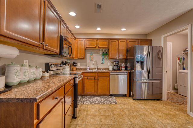 3700 Mariner Drive, Evansville, IN 47711