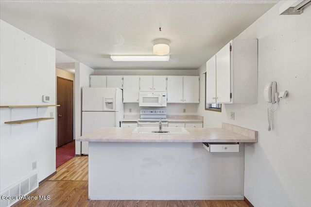 6859 W Trevor ST, Rathdrum, ID 83858