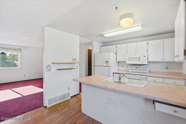 6859 W Trevor ST, Rathdrum, ID 83858