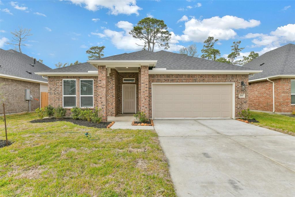 3915 Sugardale Street, Baytown, TX 77521