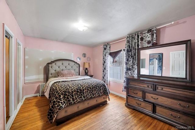 212 Bergen Court, Copiague, NY 11726