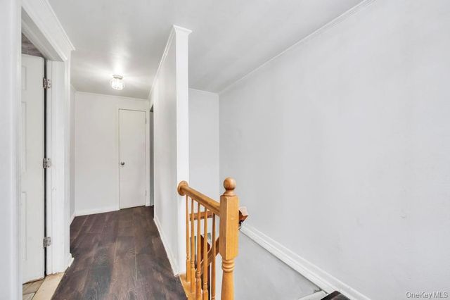 212 Bergen Court, Copiague, NY 11726