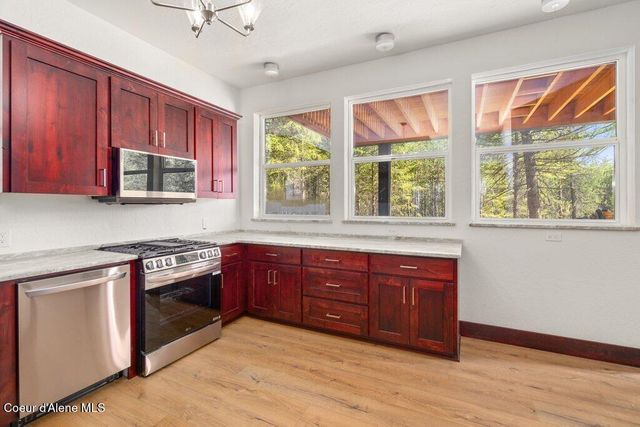 141 Amaze Way, Athol, ID 83801