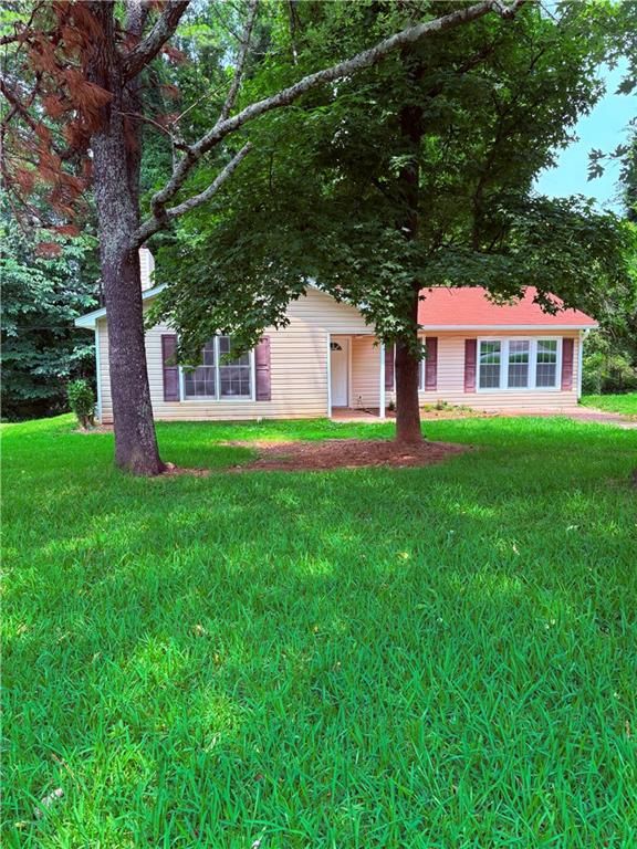 6103 Chaseland Drive, Rex, GA 30273