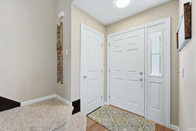 1851 Meadowsweet Parkway, Fort Wayne, IN 46808