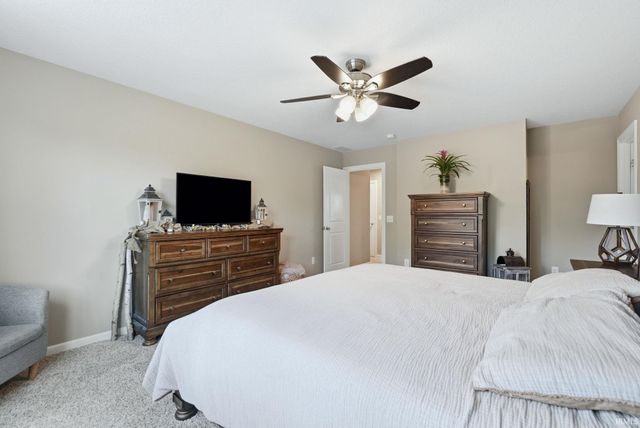 1851 Meadowsweet Parkway, Fort Wayne, IN 46808