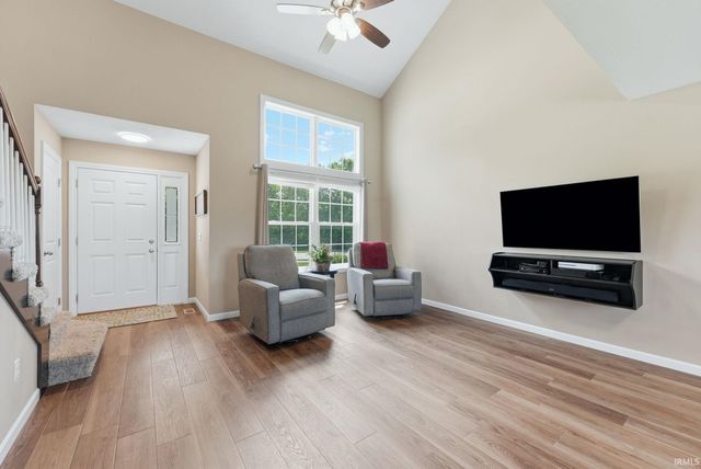 1851 Meadowsweet Parkway, Fort Wayne, IN 46808