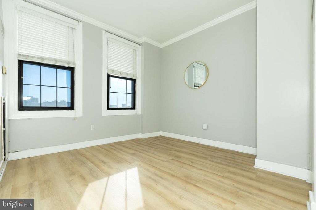 Image 20 of property listing at 1 E CHASE ST #712, Baltimore, MD 21202