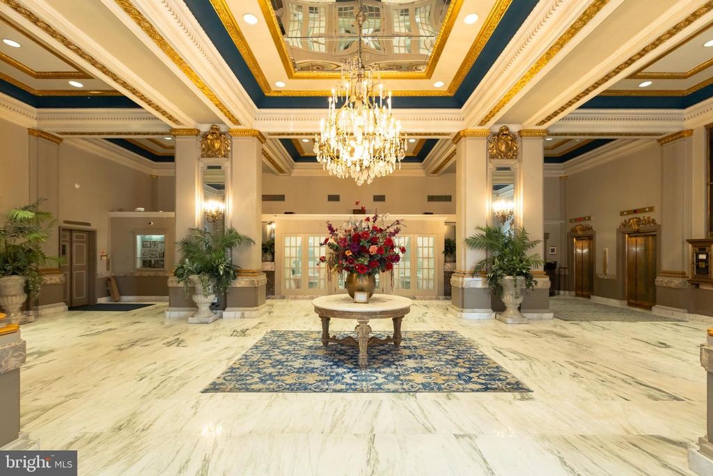 Image 3 of property listing at 1 E CHASE ST #712, Baltimore, MD 21202