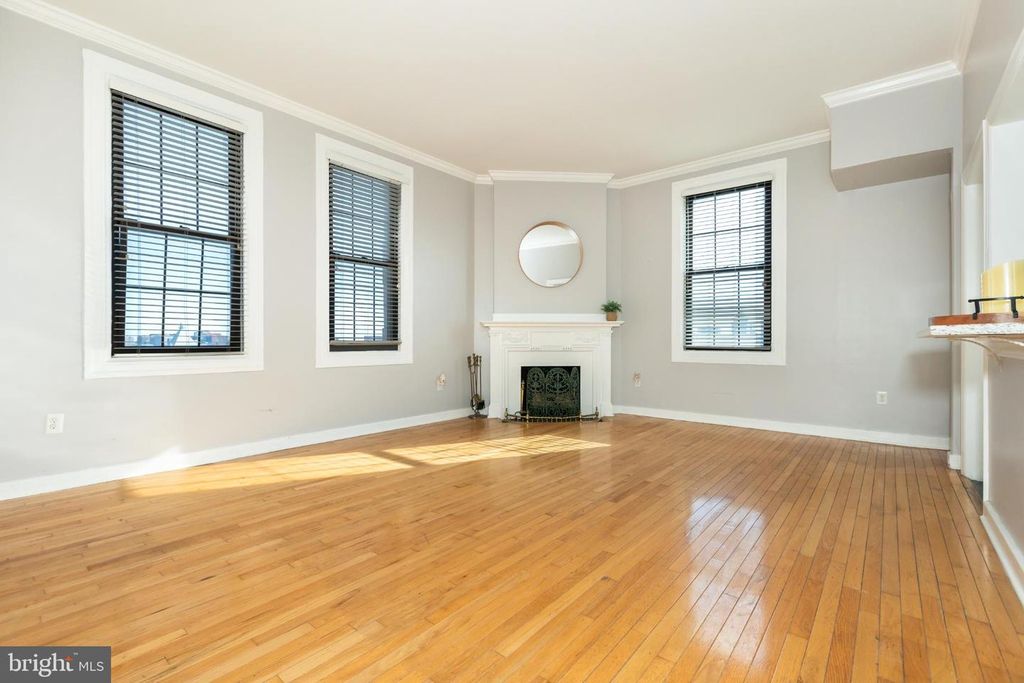 Image 30 of property listing at 1 E CHASE ST #712, Baltimore, MD 21202
