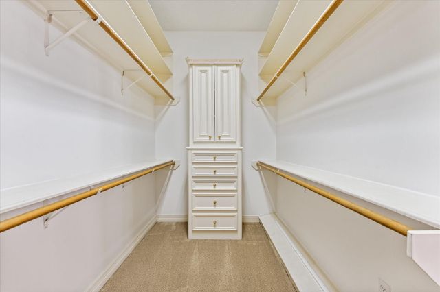 36 Champions Bend Circle, Houston, TX 77069