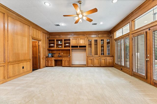 36 Champions Bend Circle, Houston, TX 77069